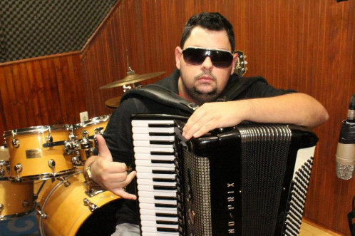 TIAGO APARECIDO SIMÃO